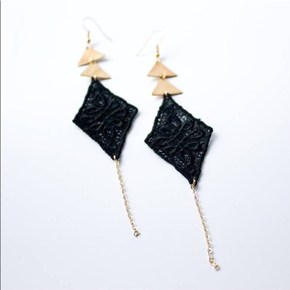 Fast Forward Earrings Black/ Gold Triangle Dangle - Picture 1 of 4